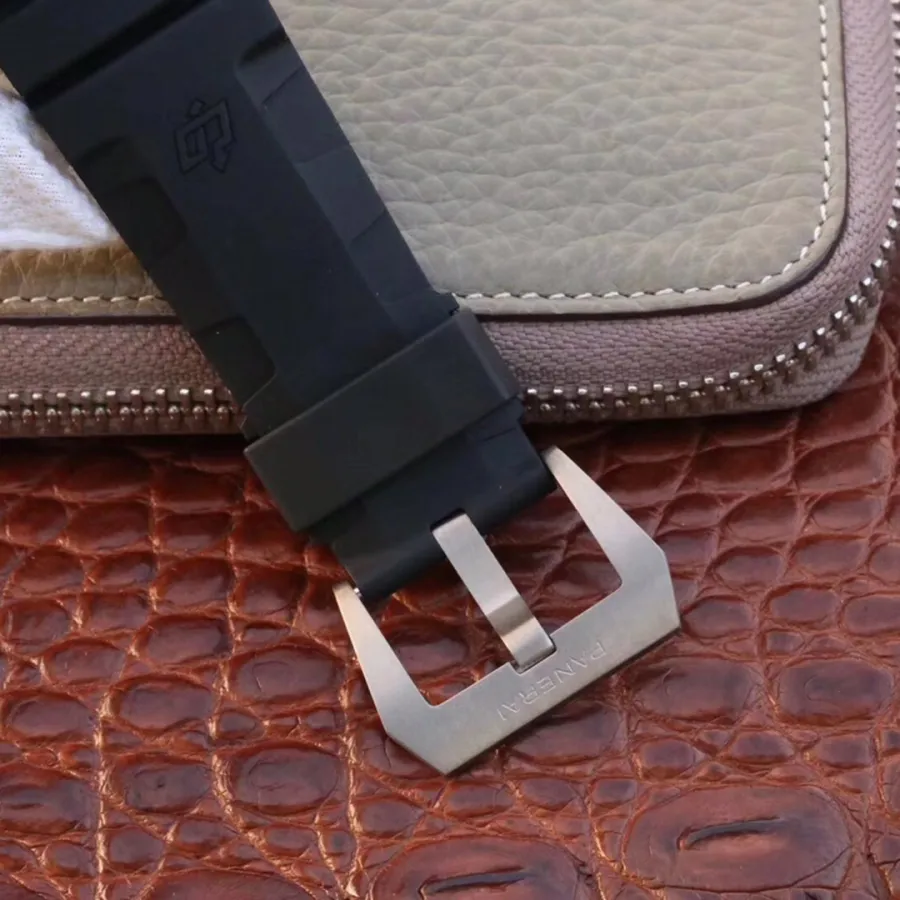 PANERAI-SUBMERSIBLE-PAM00571-47MM