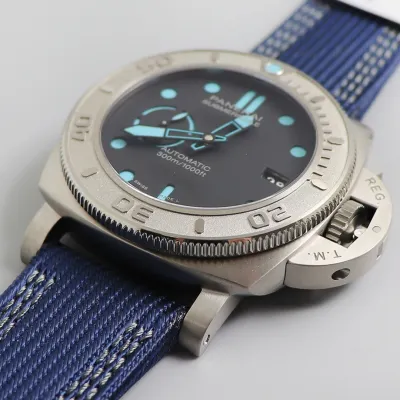 PANERAI-SUBMERSIBLE-PAM00985-47MM-Mike Horn Signature Limited Edition-3