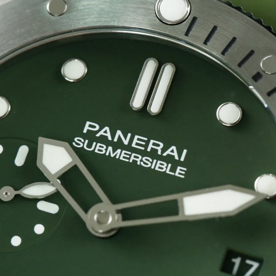 PANERAI-SUBMERSIBLE-PAM1055-42MM
