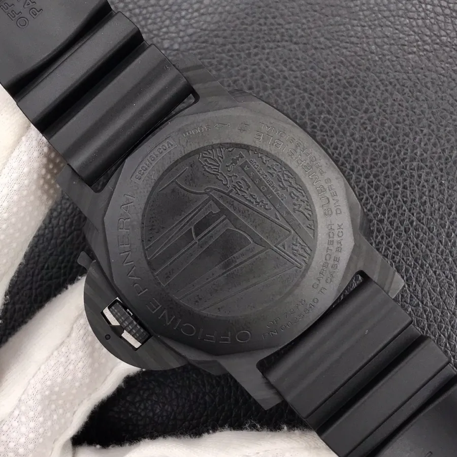 PANERAI-SUBMERSIBLE-PAM01039-47MM