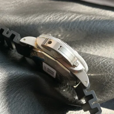 PANERAI-SUBMERSIBLE-PAM00389-47MM