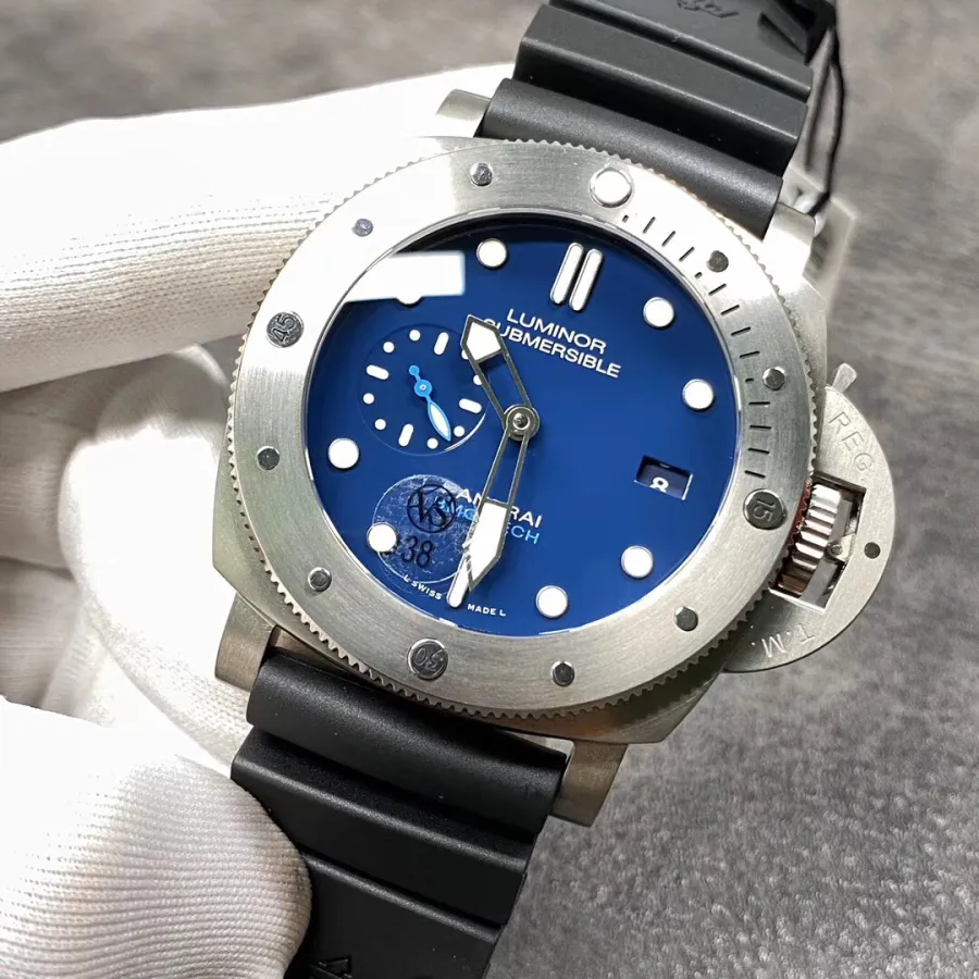 PANERAI-SUBMERSIBLE-PAM00692-47MM