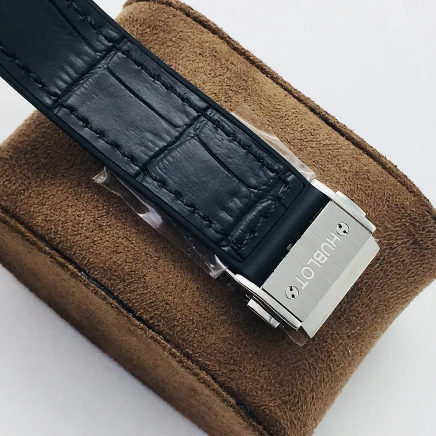 HUBLOT-CLASSIC FUSION-ref.565.NX.1171.LR.1704-38mm