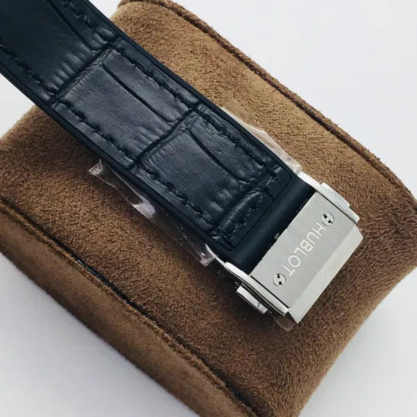 HUBLOT-CLASSIC FUSION-ref.565.NX.1171.LR.1704-38mm - Image 10