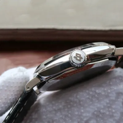 PANERAI-RADIOMIR-PAM00572-45MM