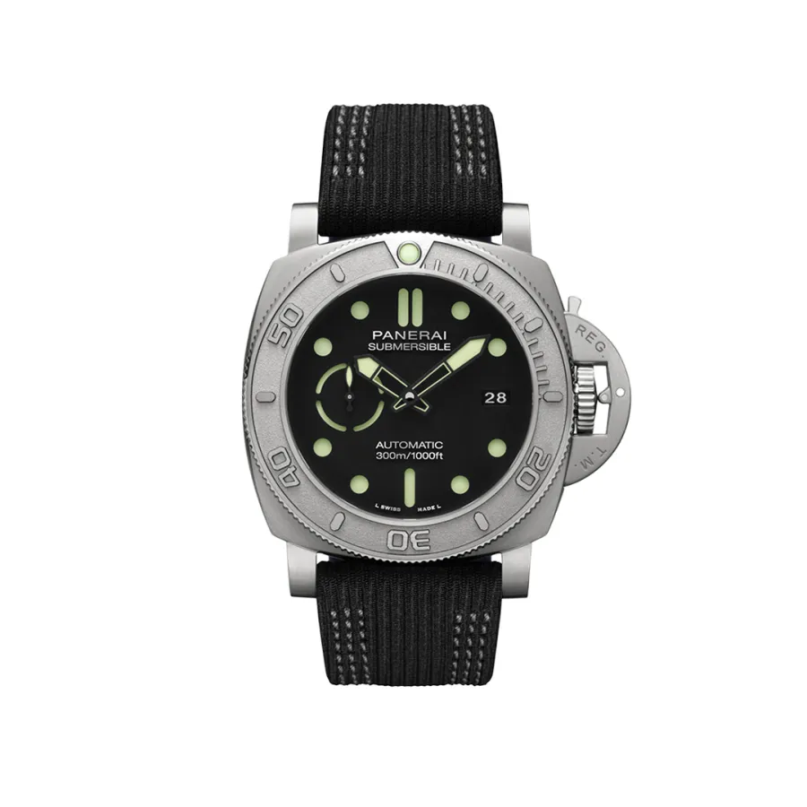 PANERAI-SUBMERSIBLE-PAM00984-47MM-Titanium