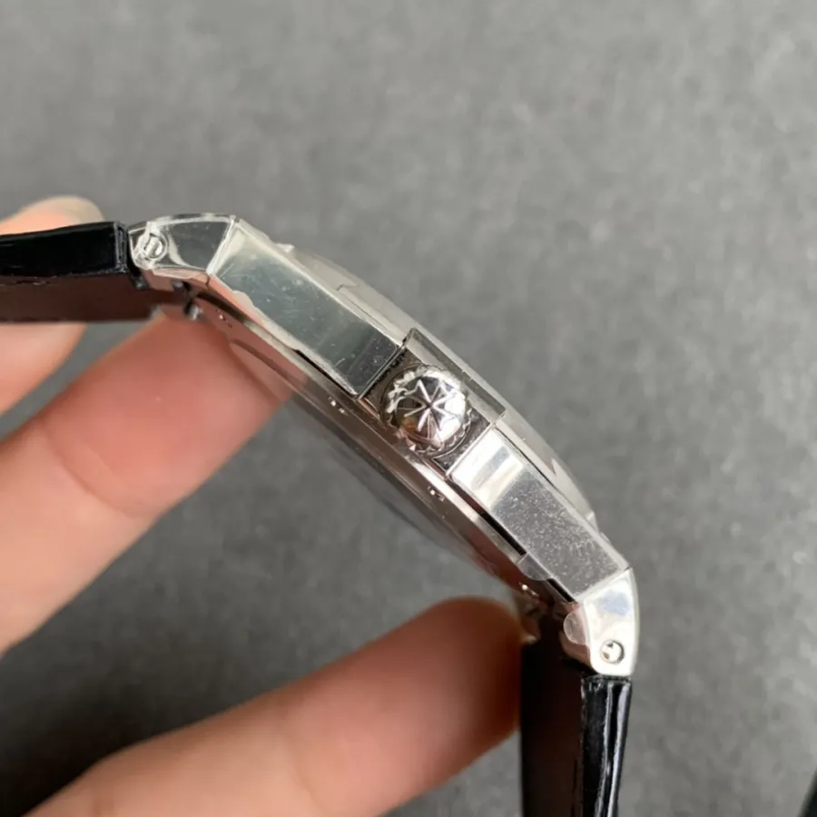 VACHERON CONSTANTIN-OVERSEAS-47040B01A-9093-41mm