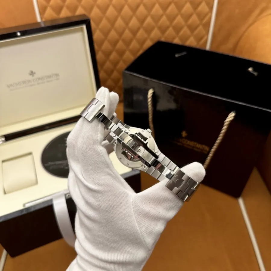 VACHERON CONSTANTIN-OVERSEAS-47040B01A-9094-41mm