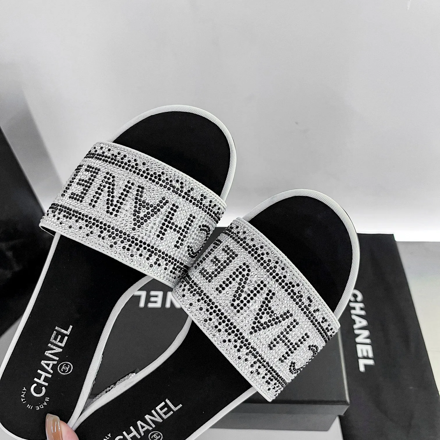 CC new arrival blingbling diamond slippers