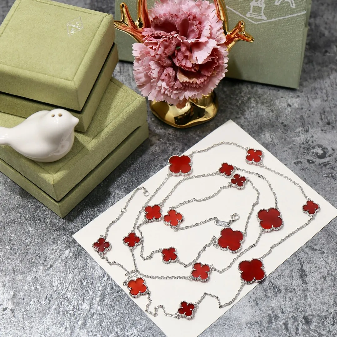 Vintage Alhambra long necklace size: 120 cm