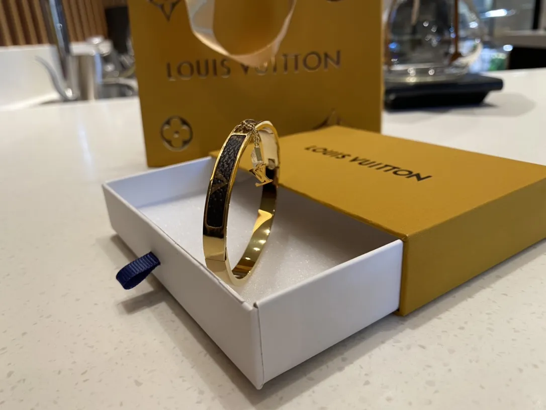 Lv New Arrival Bracelet 0011-22cm