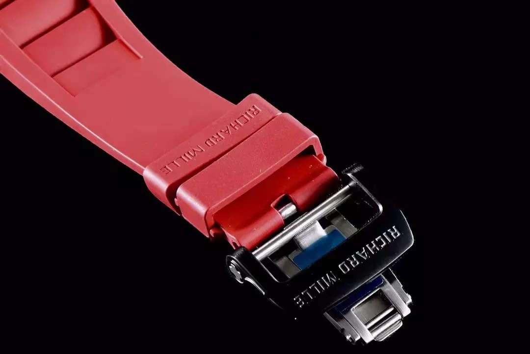 RM 35-01 Black Bezel Red Markers Red Rubber Strap KV RUML3