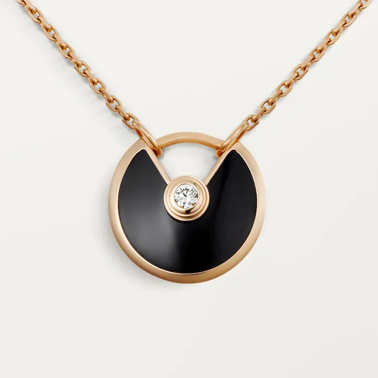 AMULETTE DE CARTIER NECKLACE