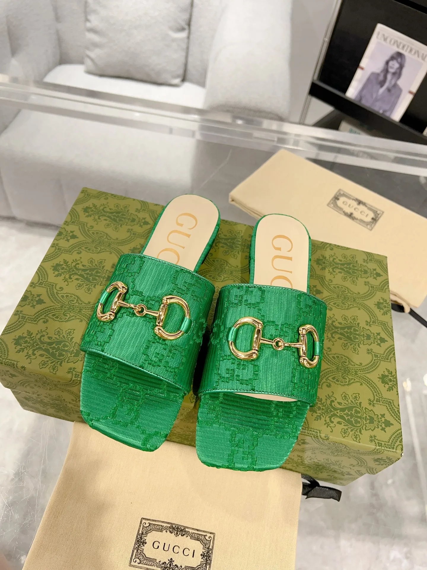 GG new arrival women slippers 01