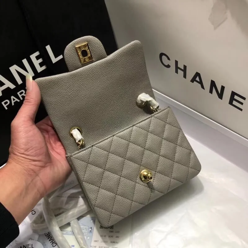 Chanel Caviar Leathe 17Cm Class-Flap Bag 1115