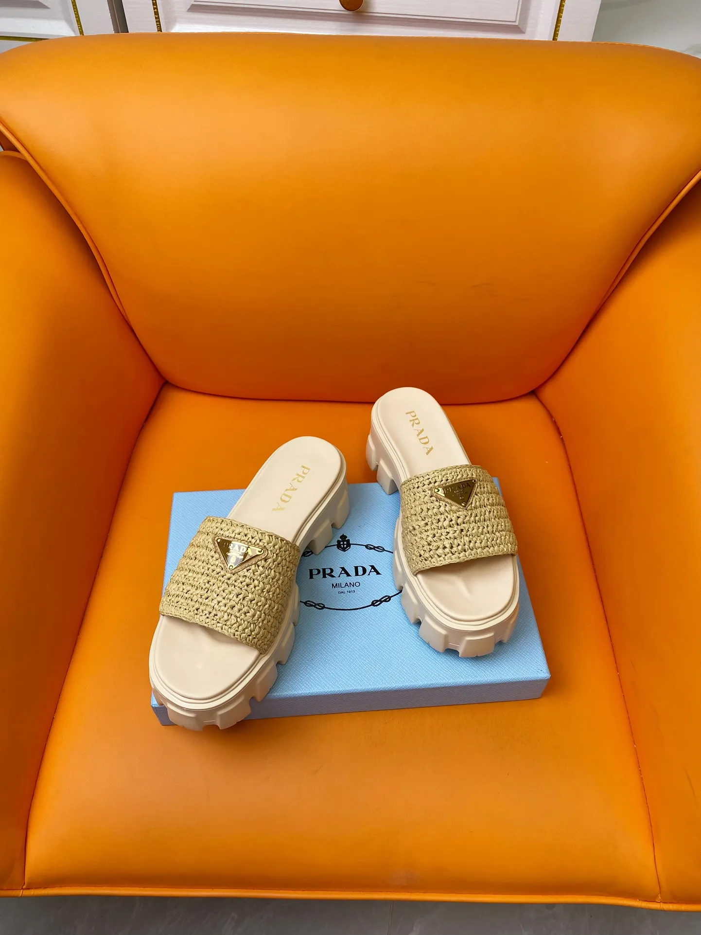 Pra 2024 new arrival women slippers