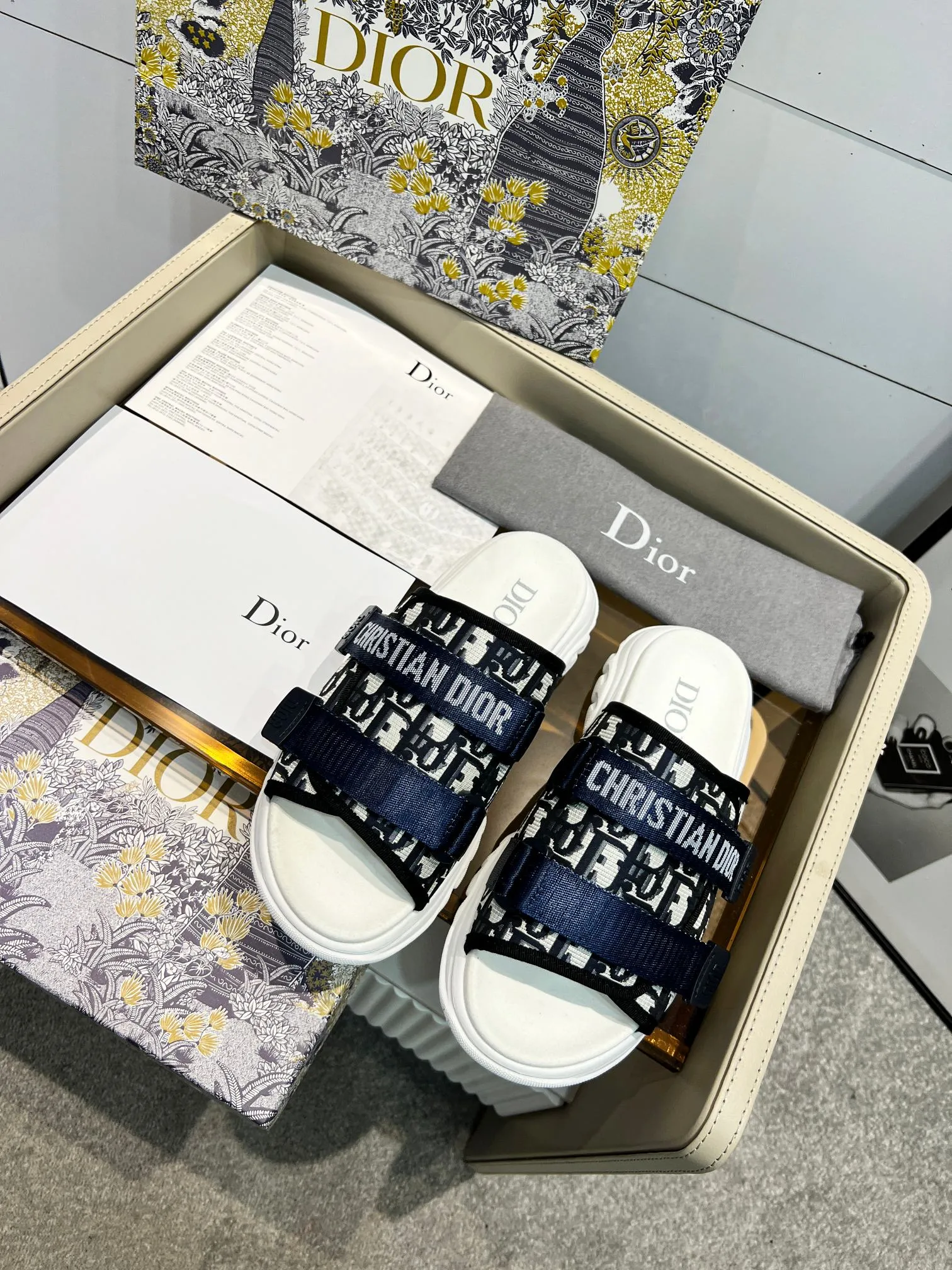 D new arrival men and women slippers heels 5 cm