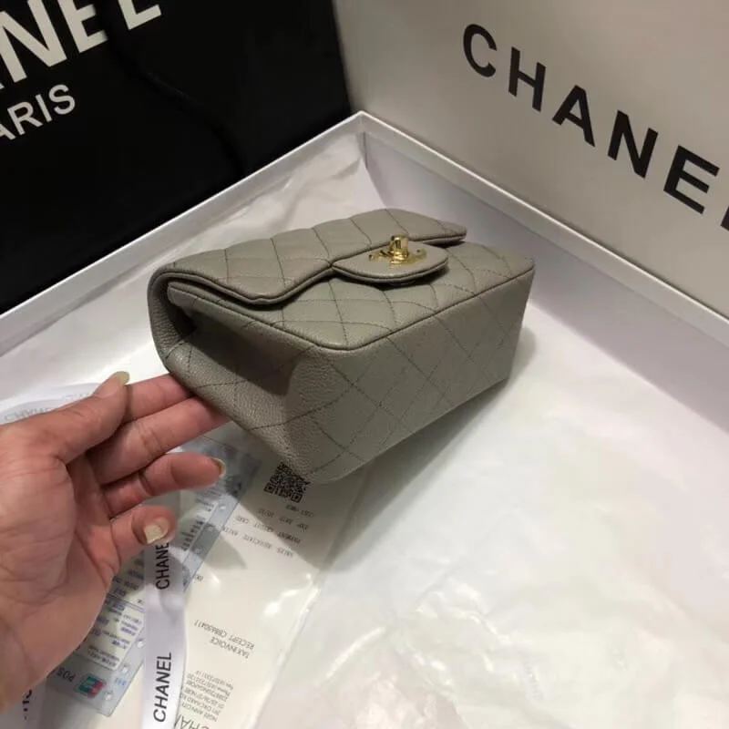 Chanel Caviar Leathe 17Cm Class-Flap Bag 1115