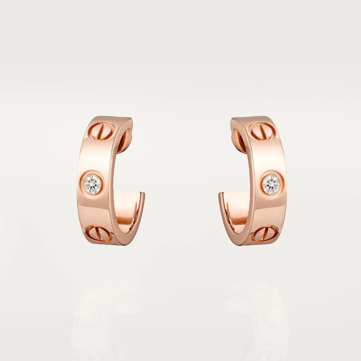 car The London Love Earrings With Diamond
