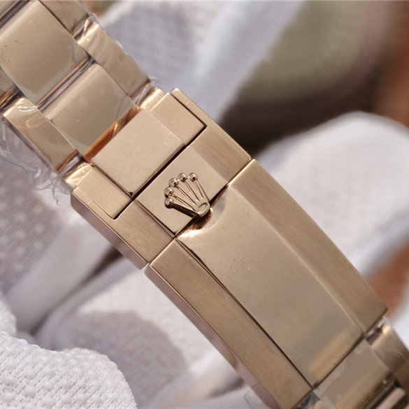 Daytona Rainbow Rose Gold Black Dial 40mm