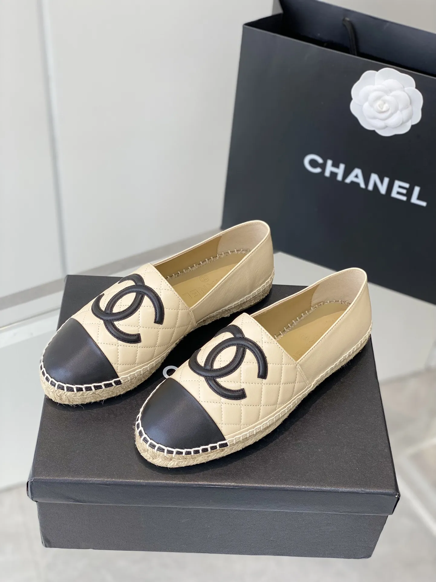 CC new arriva women shoes ~