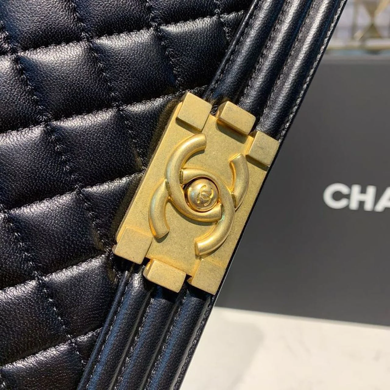 Chanel Boy Handbag Gold Toned Hardware Black For Women, Women’s Bags, Shoulder And Crossbody Bags 9.8in/25cm A67086