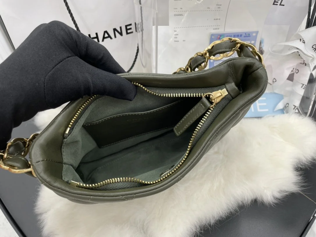Chanel Hobo Handbag Emerald Green For Women, Women’s Bags 9.4in/24cm