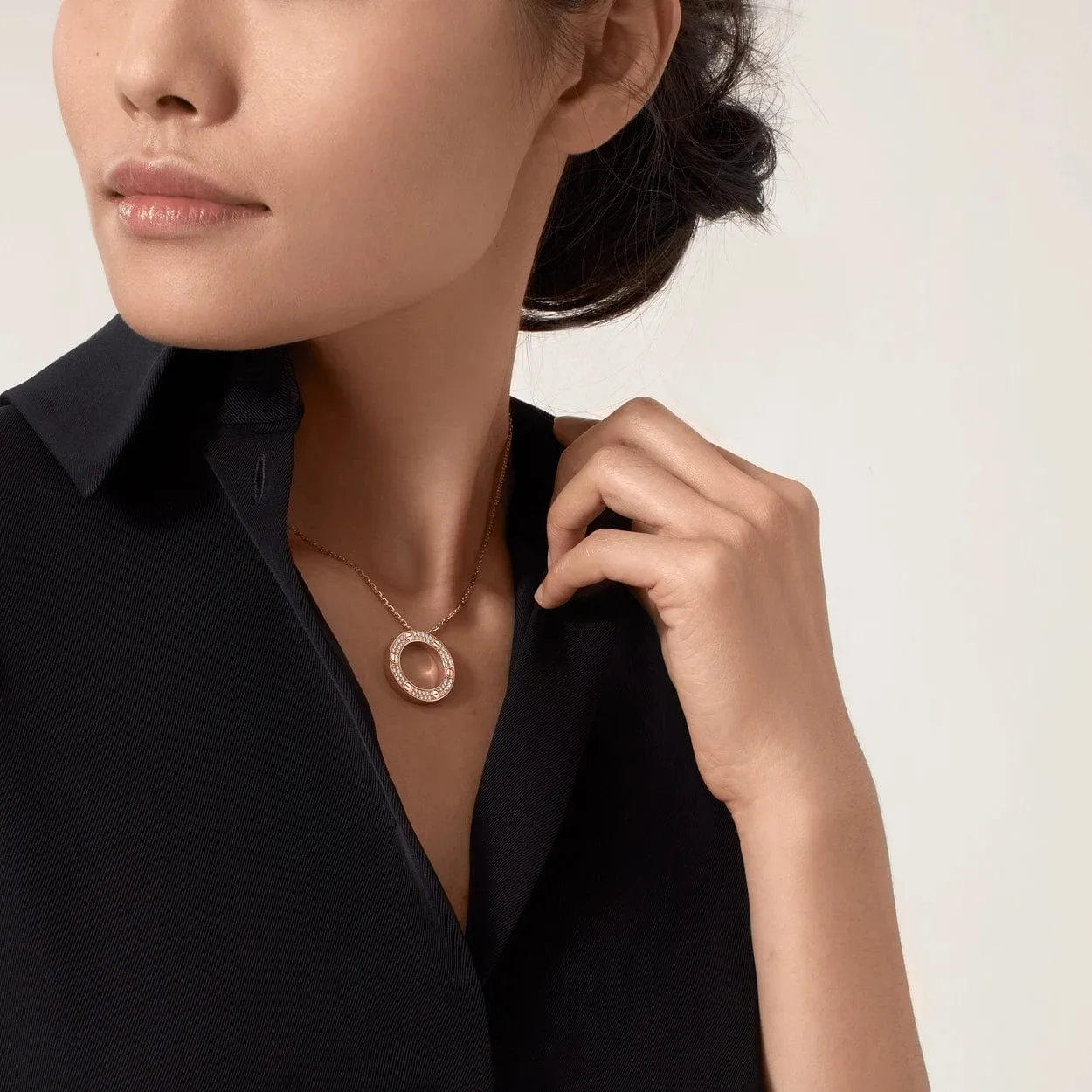 car Screw Love Necklace With Diamond Paved