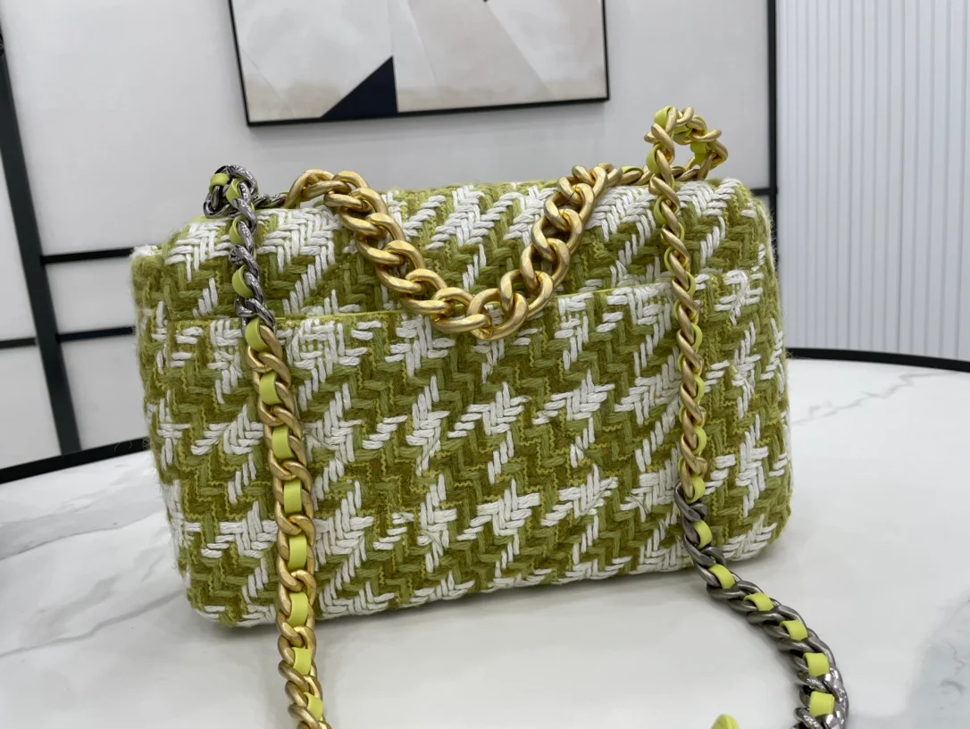 Chanel 19 Large Handbag Gold Hardware Green For Women, Women’s Handbags, Shoulder Bags 11.8in/30cm