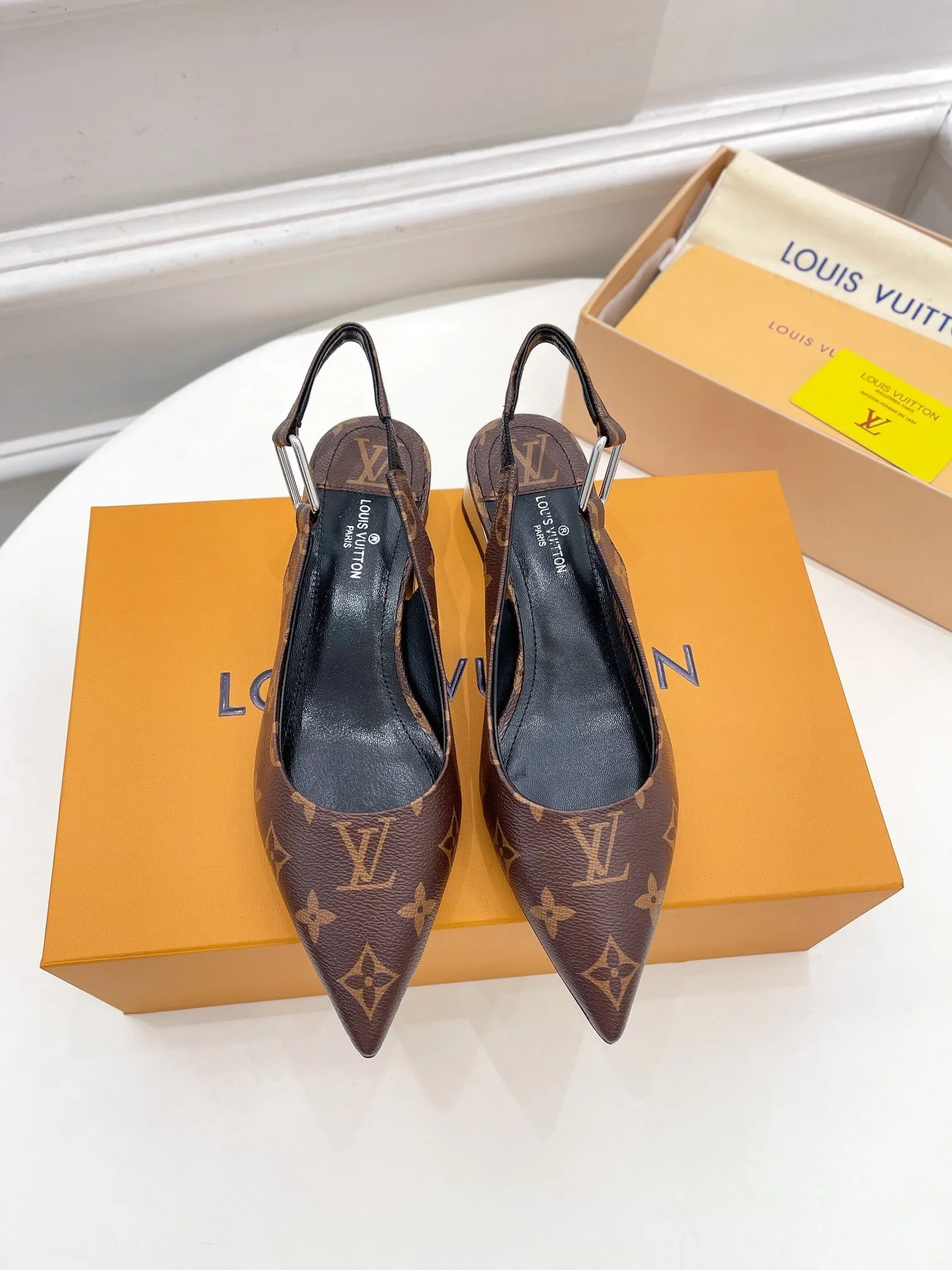 L Magnetic Slingback Pump Brown For Women L