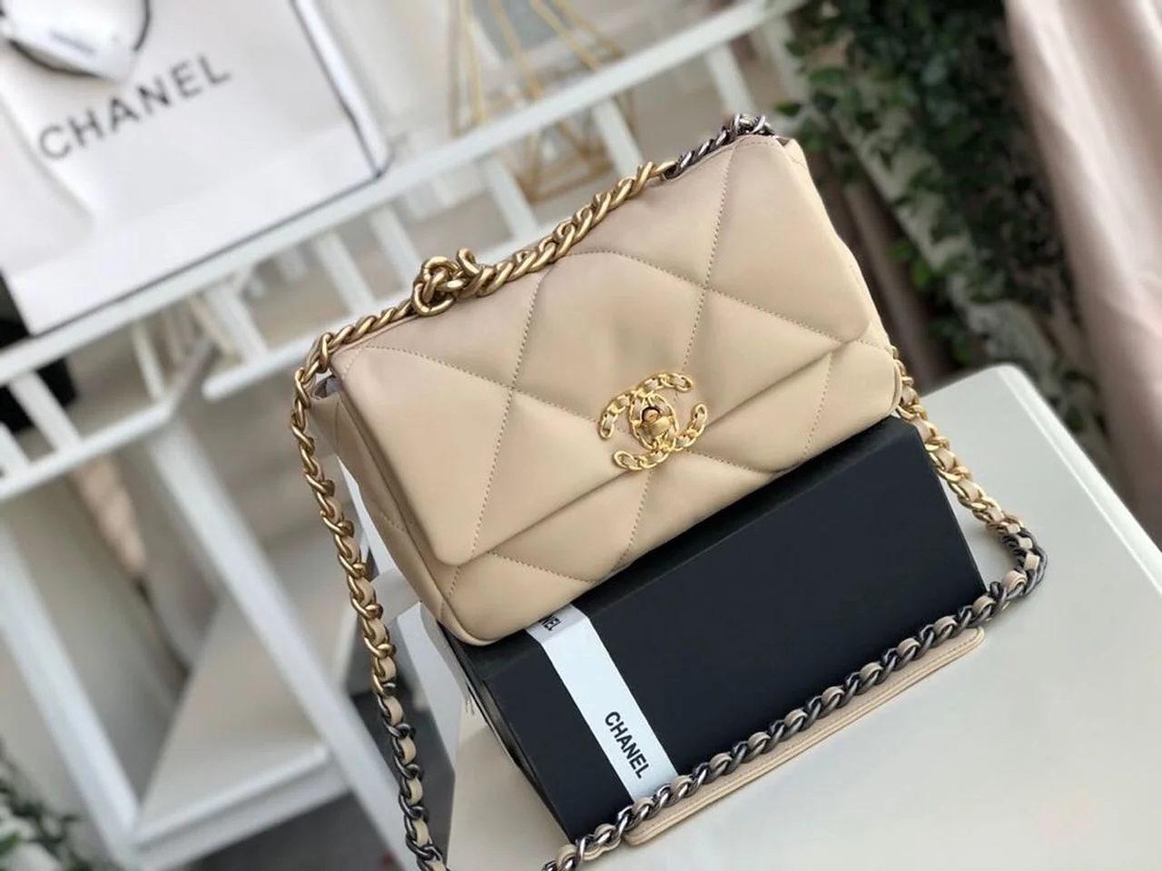 Chanel 19 Flap Bag Beige For Women 10.1in/26cm