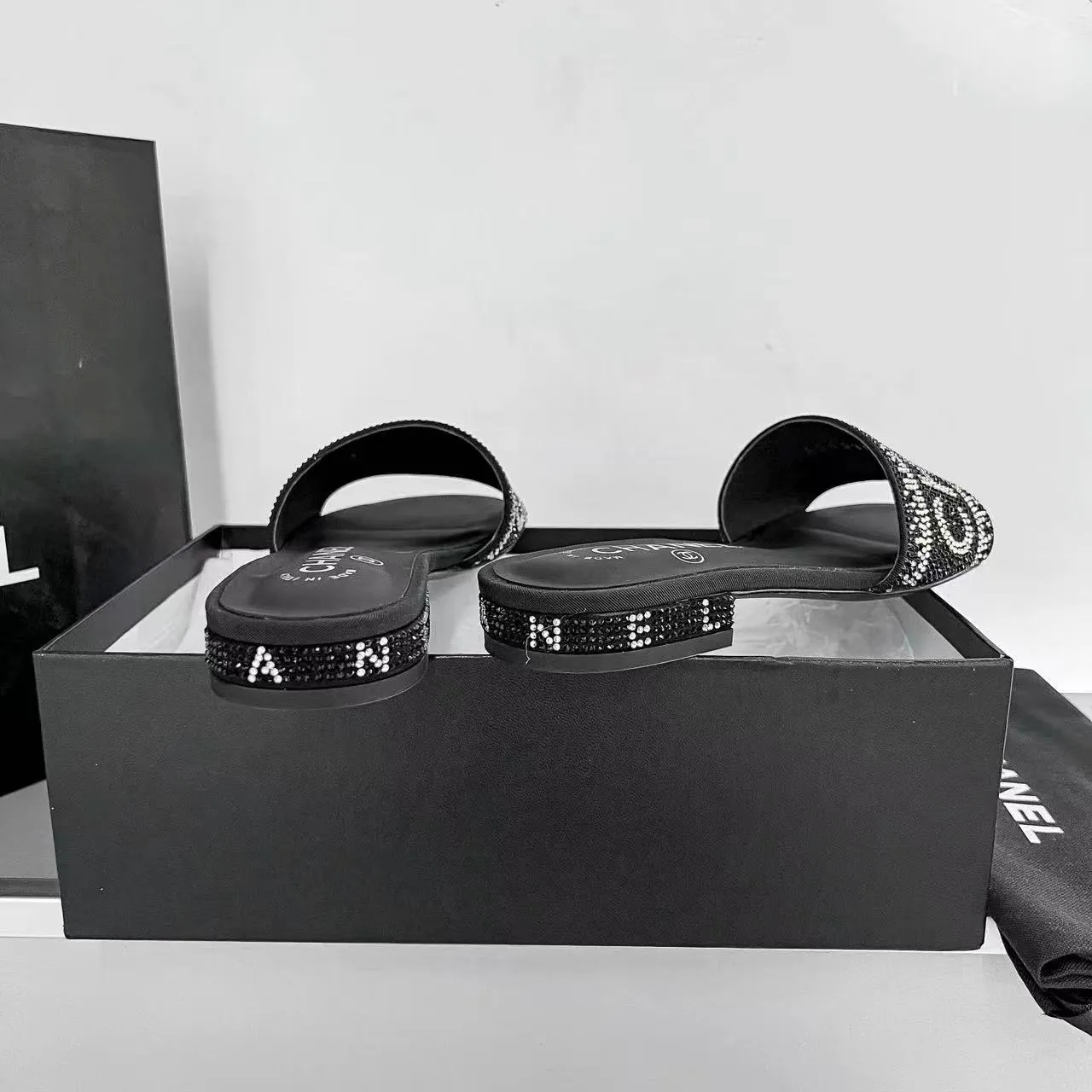 CC new arrival blingbling diamond slippers