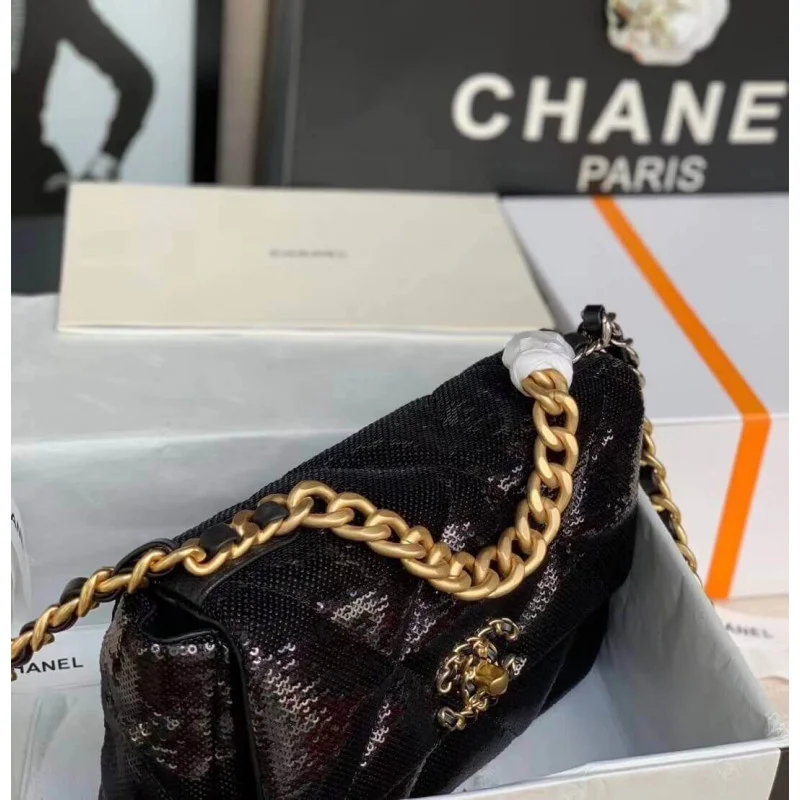 Chanel 19 Flap Bag In Tweed&AmpSequins As1160