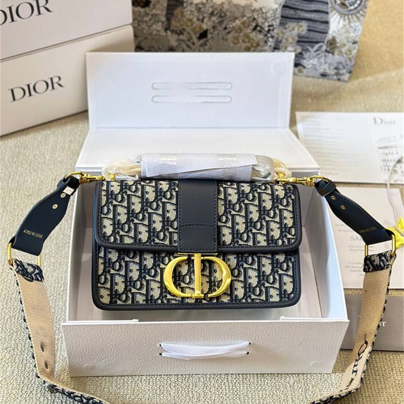 Dior 30 Montaigne East-West Bag with Chain