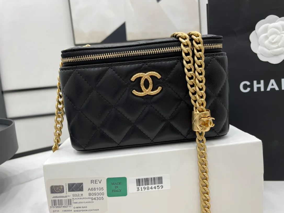 Chanel Small Vanity Case Black With Gold Zipper For Women, Women’s Bags 5.9in/15cm