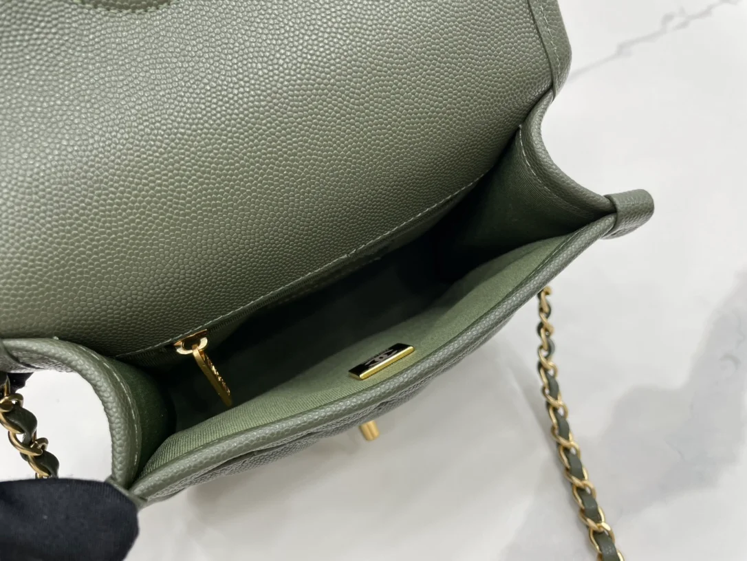 Chanel 22K Flap Bag Dark Green For Women, Women’s Bags 8.1in/20.5cm