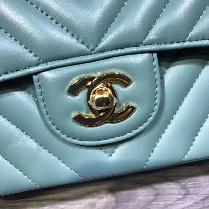 Chanel Chevron Lambskin 20Cm Class-Flap Bag 1116