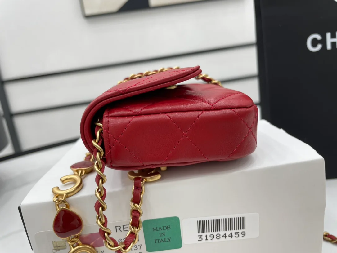 Chanel Classic Distressed Red For Women, Women’s Bags 4.7in/12cm