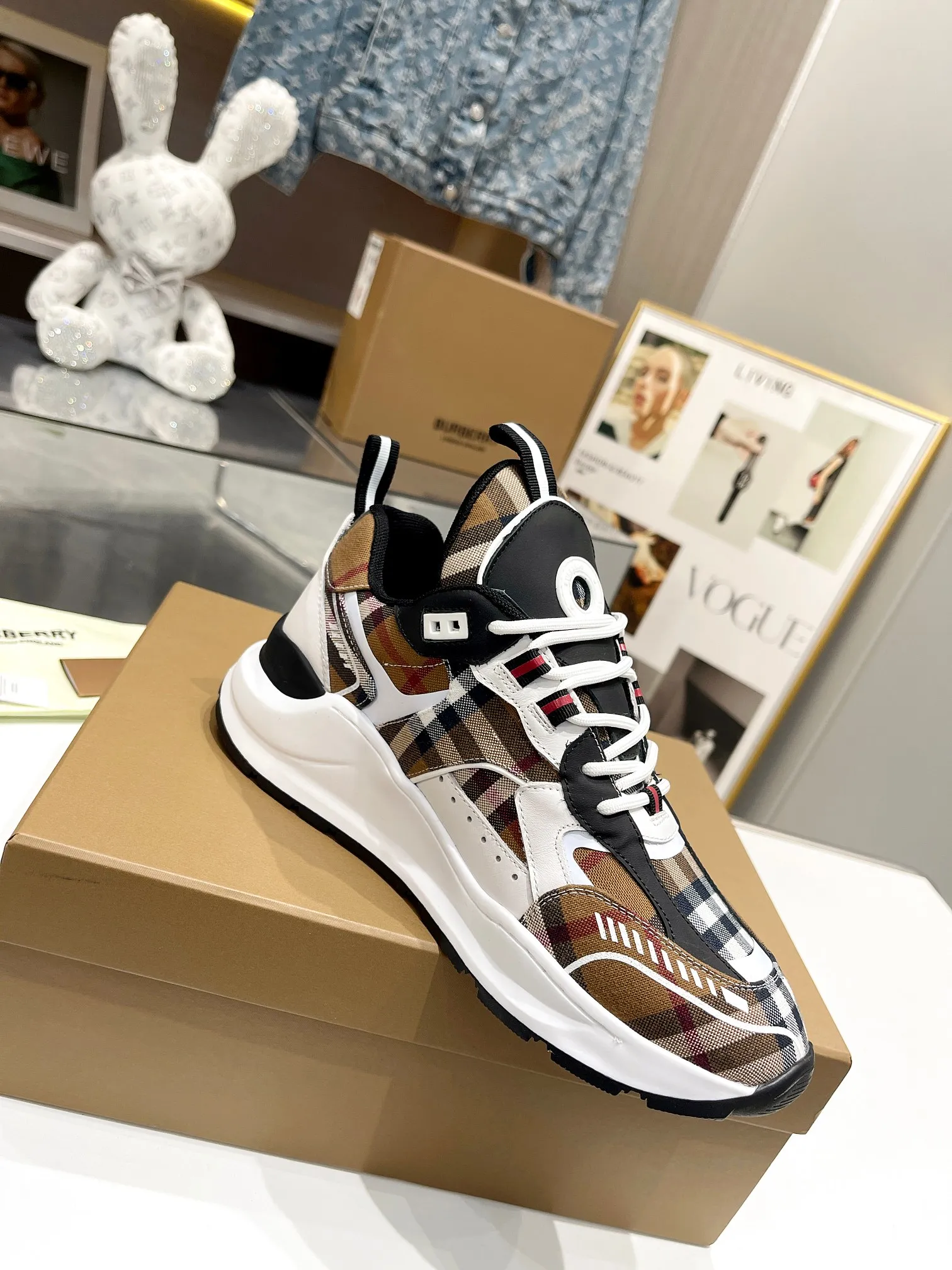 BB man and women sneakers