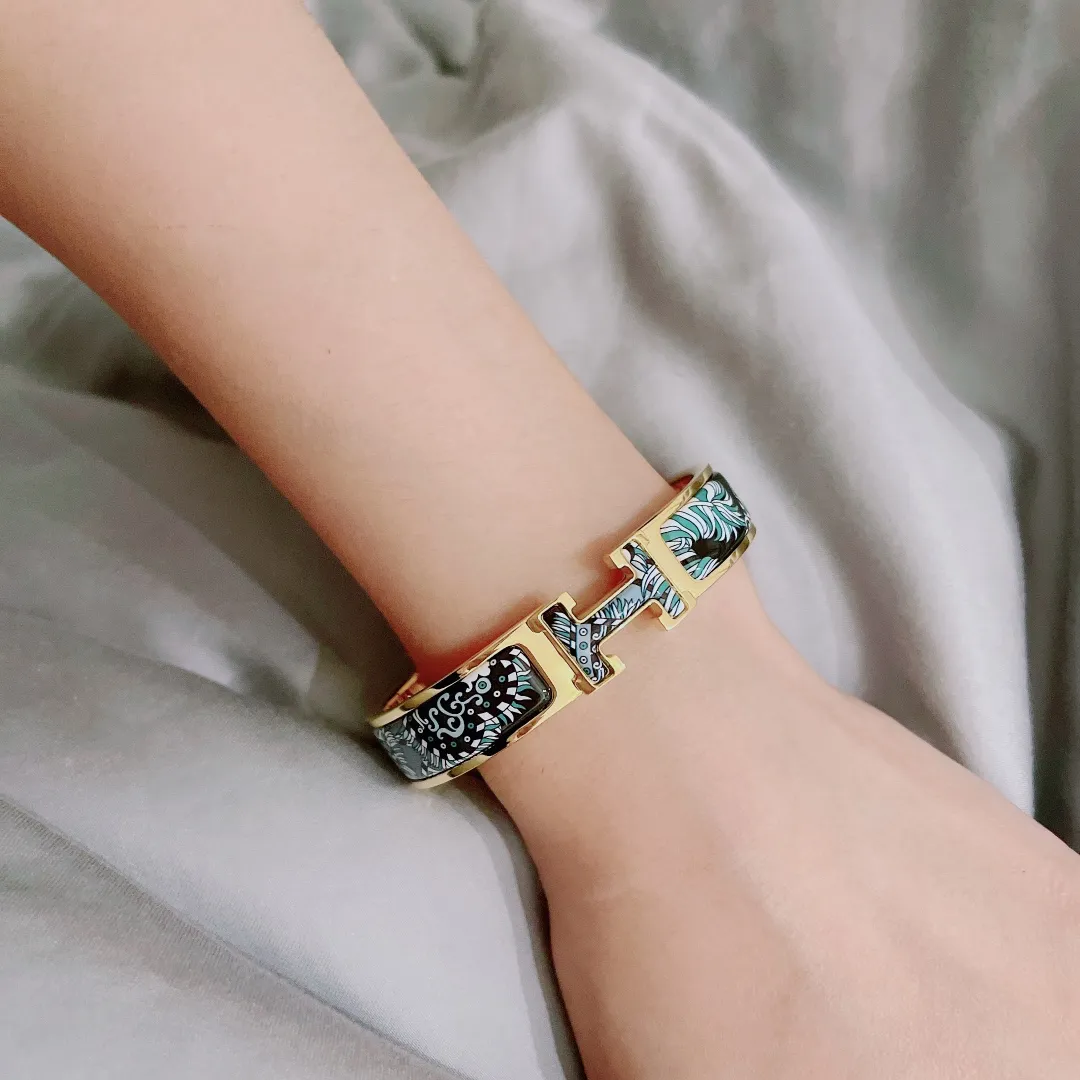 HE bracelet 7