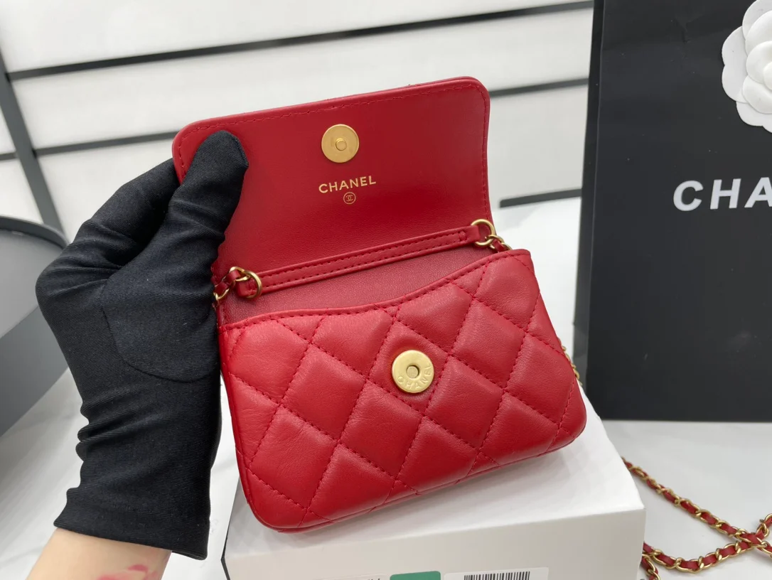 Chanel Classic Distressed Red For Women, Women’s Bags 4.7in/12cm