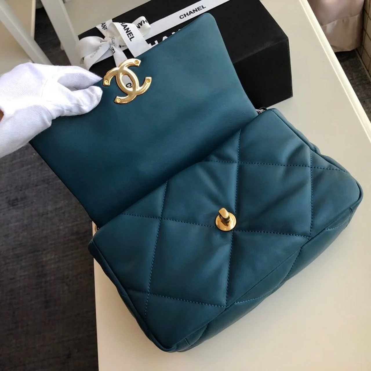 Chanel 19 Handbag Teal For Women, Women’s Bags, Shoulder And Crossbody Bags 10.2in/26cm AS1160