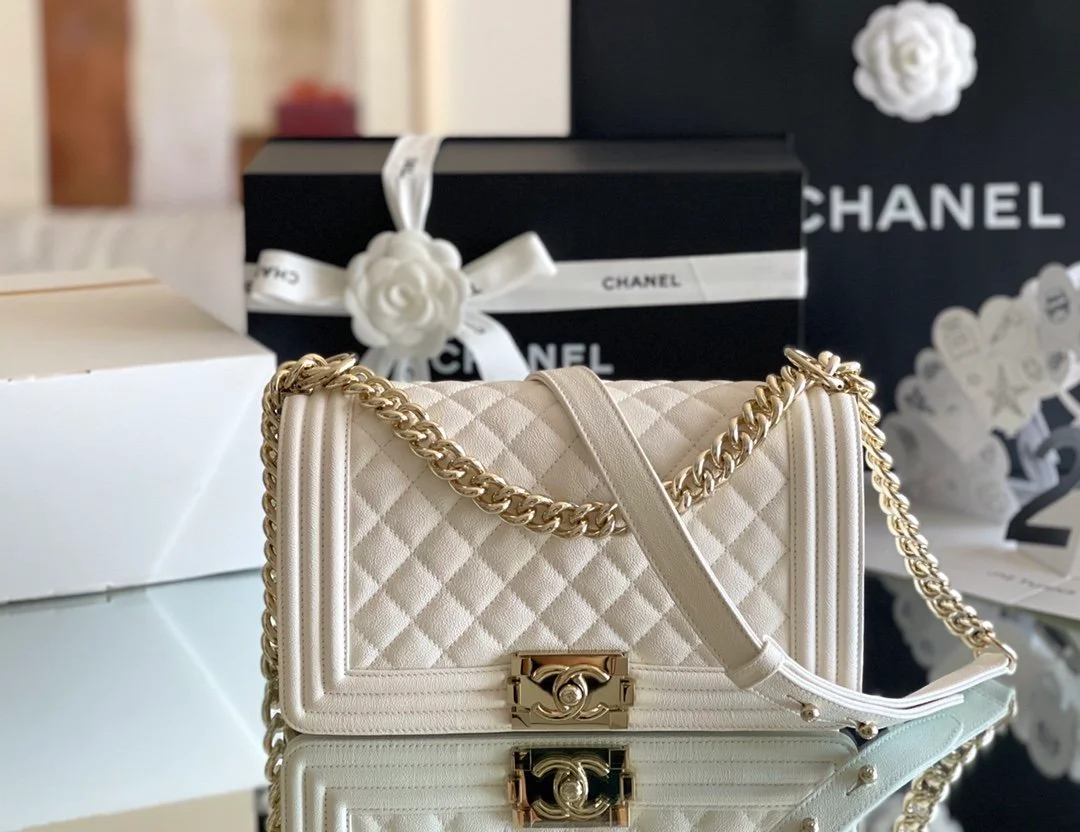 Chanel Medium Classic Flap Bag 25cm White For Women A67086