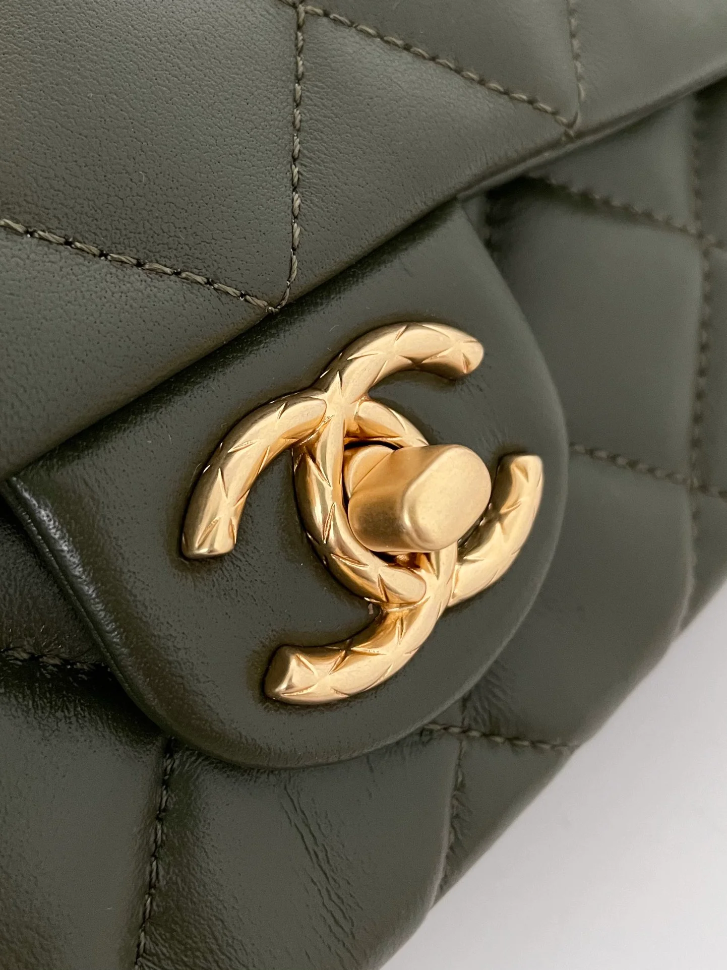 Chanel Small Flap Bag Green For Women, Women’s Bags 8.7in/22cm