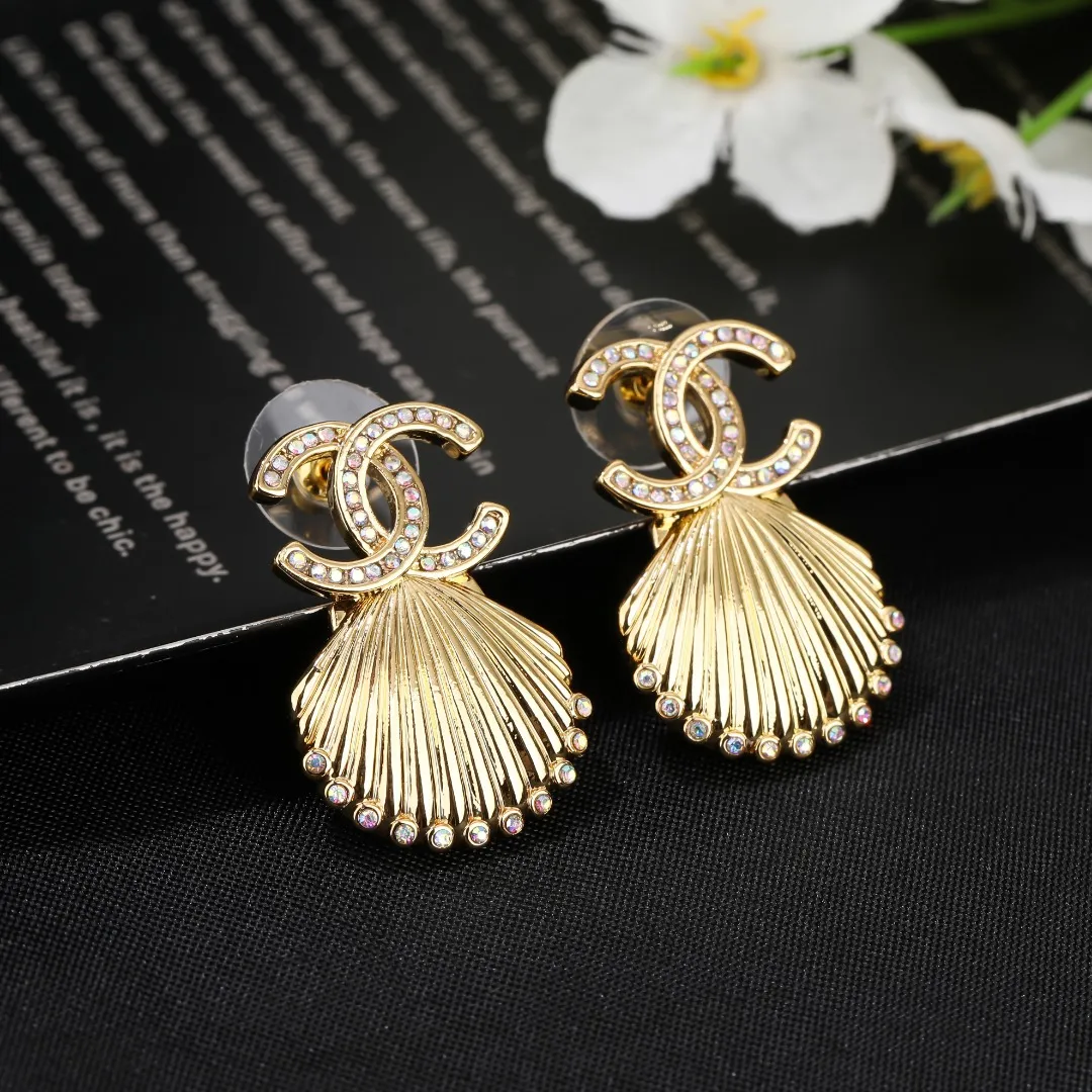 CC Earrings 0008