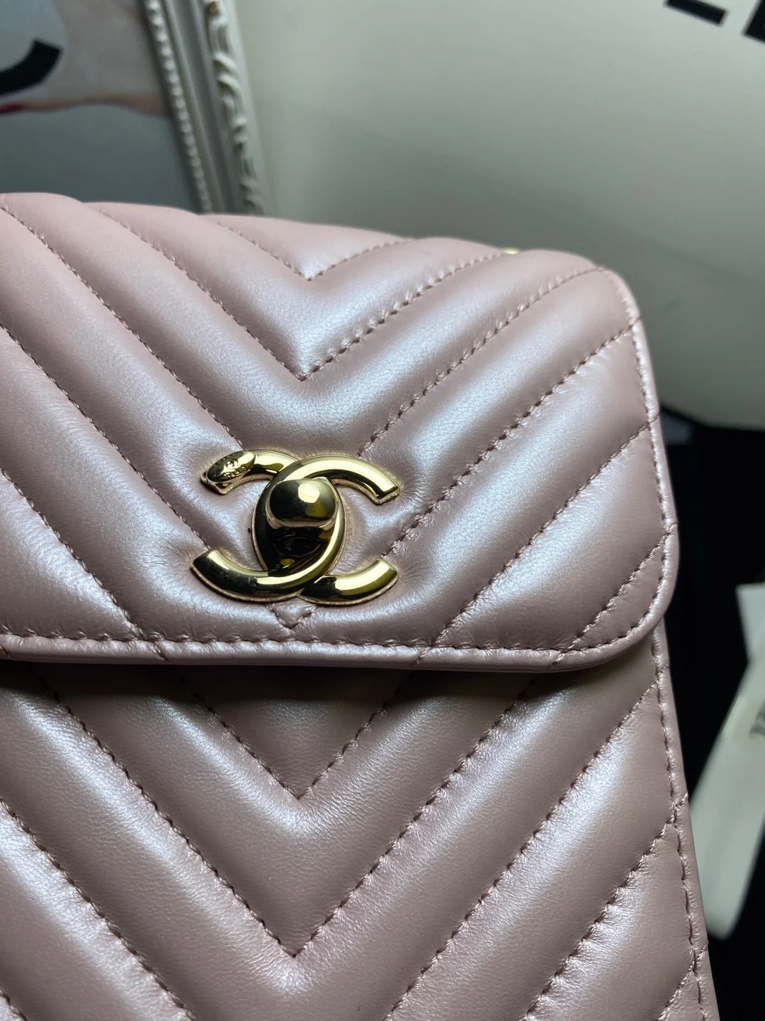 Chanel Chevron Trendy Cc Phone Light Purple Bag For Women 18cm/7in