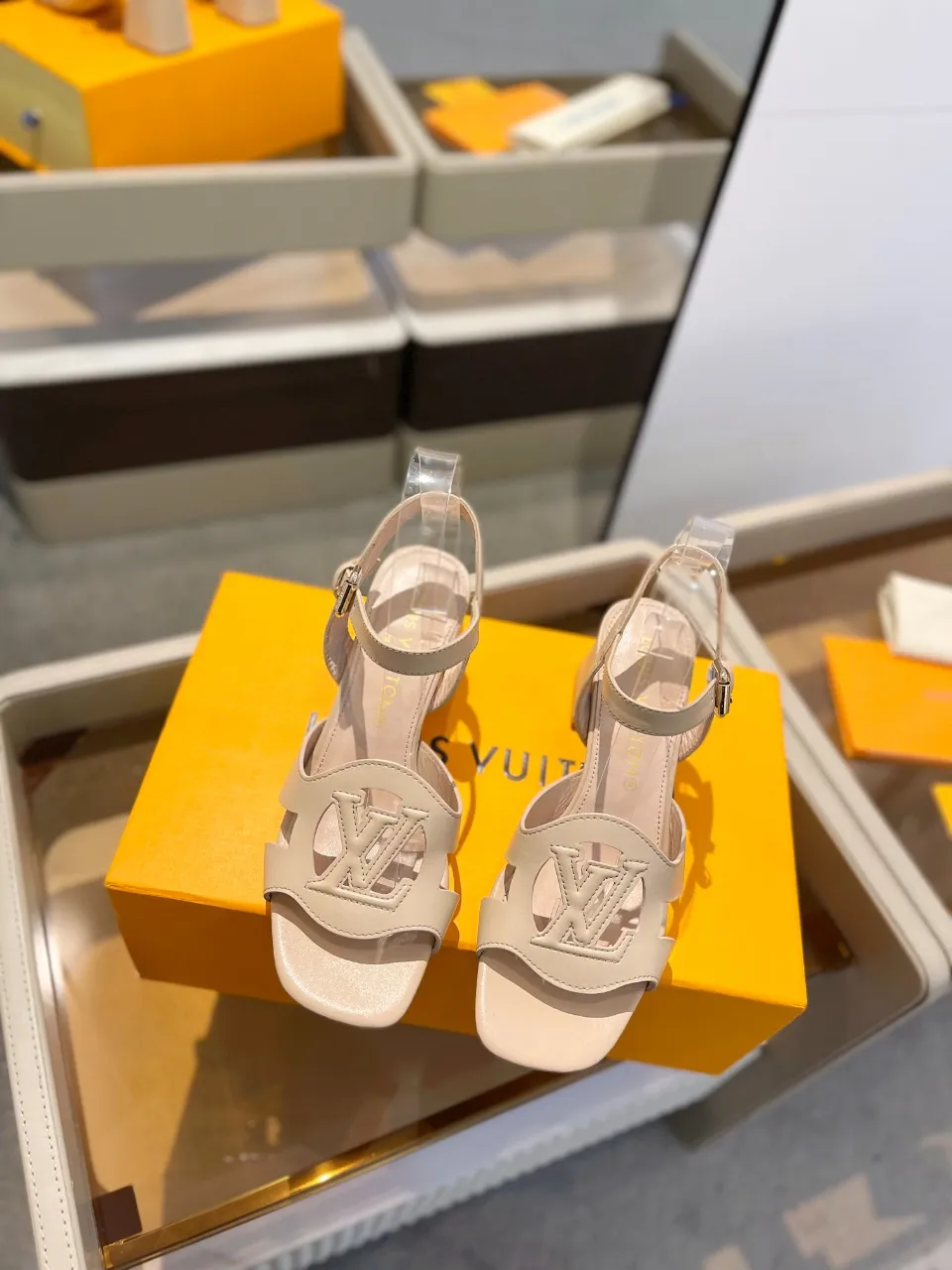 Louis new arrival women summer shoes