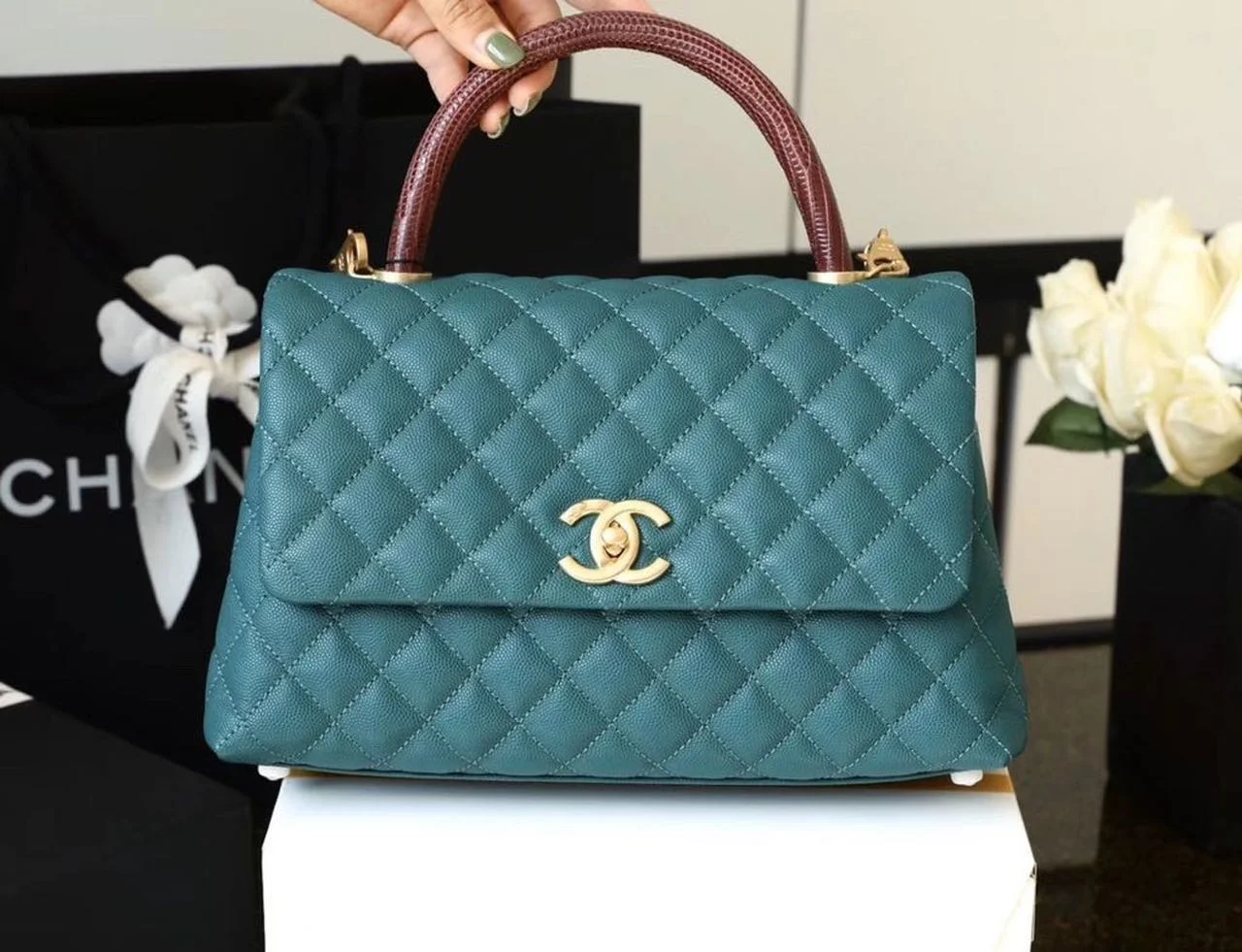 Chanel Large Flap Bag With Top Handle Teal For Women, Womens Handbags, Shoulder And Crossbody Bags 11in/28cm A92991