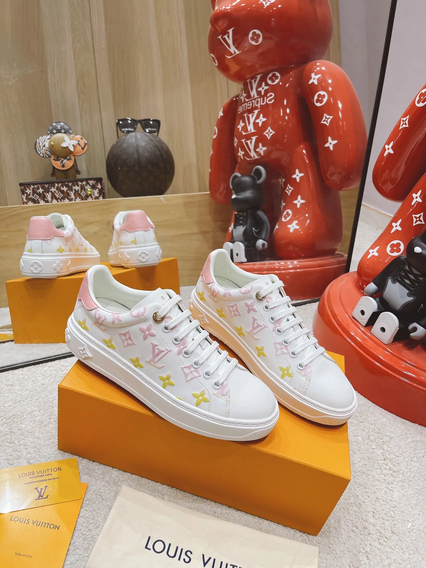 Louis new arrival Time Out pink sneakers