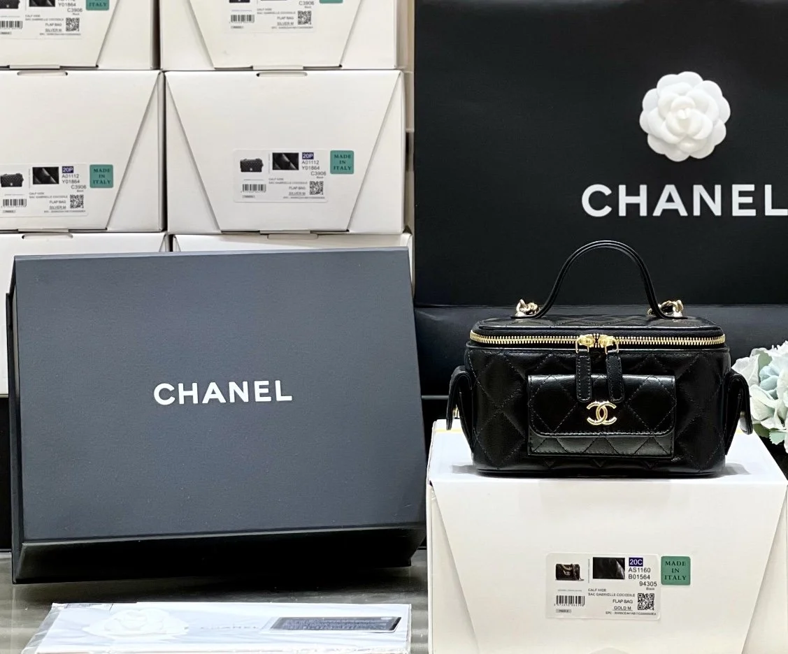 Chanel Vanity Bag With Strap Black For Women, Women’s Bags 6.6in/17cm AP3017 B09208 94305